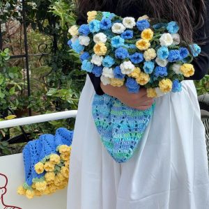 Crochet Flower Bouquet Blanket, Handmade Crochet Rose Bouquet Blanket, Soft Blanket, Mother’s Day Gift, Wedding Gift, Gift For Her, Wife